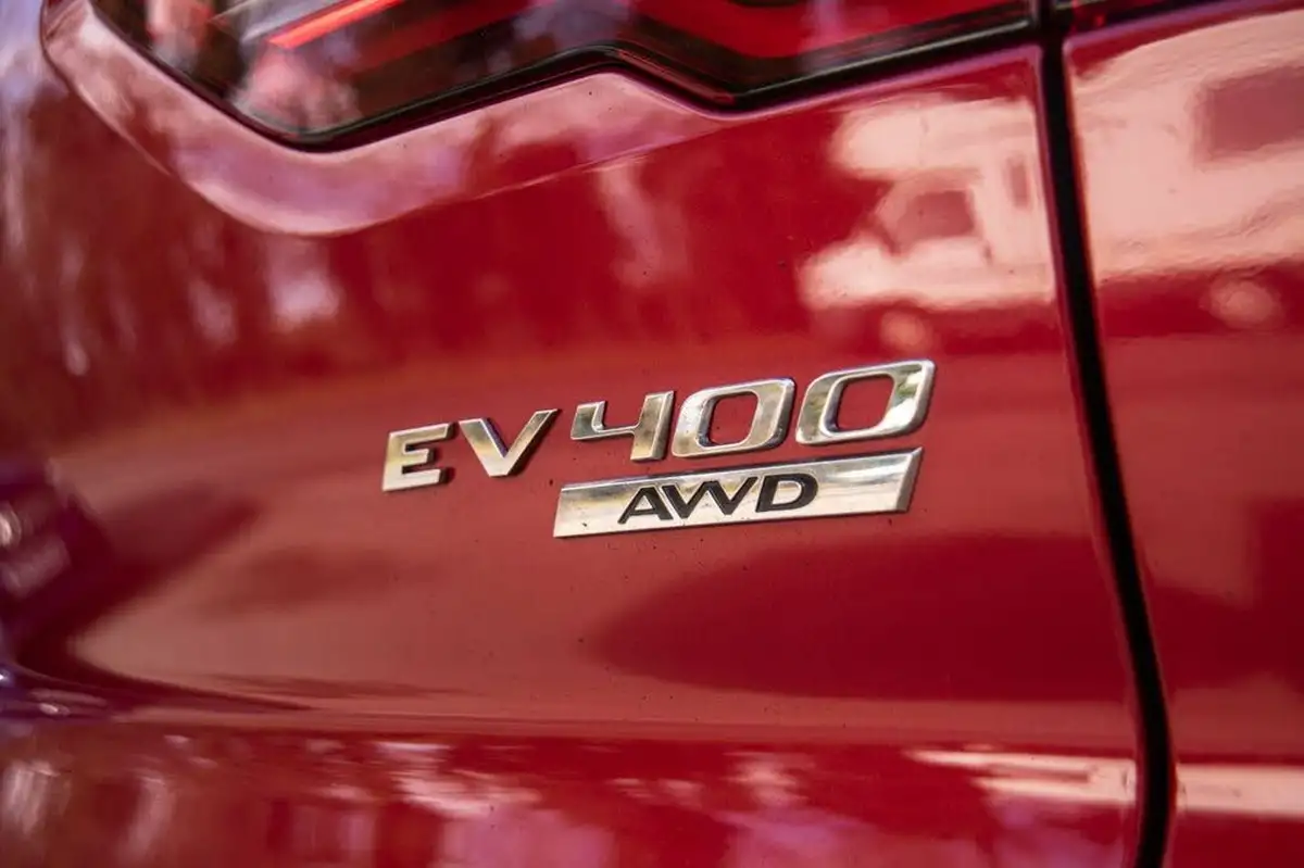 2018-jaguar-i-pace-ev400-hse-big-47
