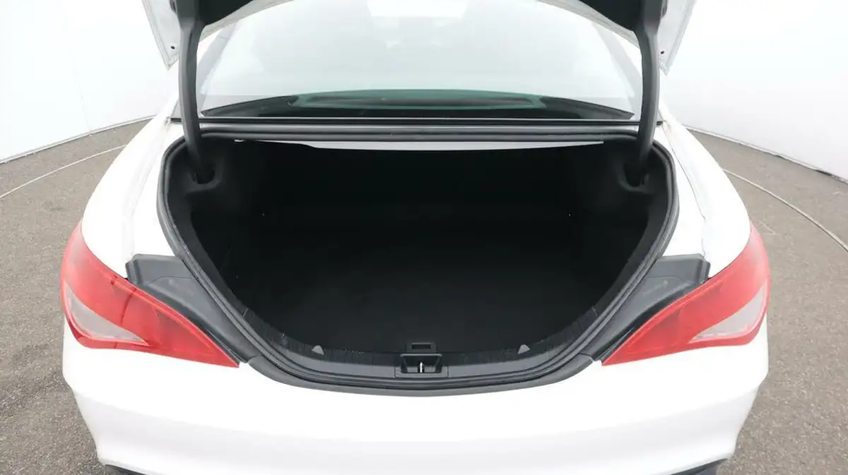 2018-mercedes-benz-cla-16-cla-180-amg-line-edition-coupe-4d-7g-dct-big-17