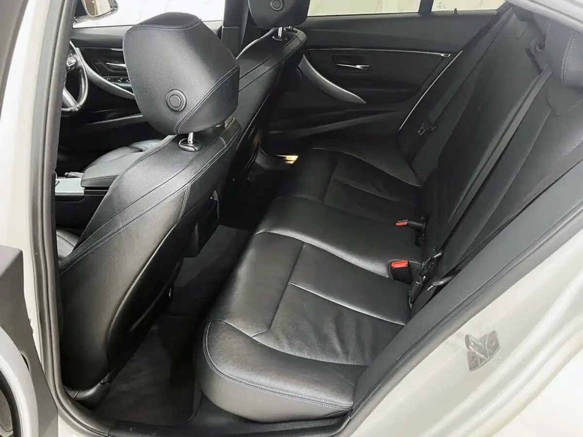 2018-bmw-3-series-20td-320d-m-sport-saloon-4d-auto-big-31