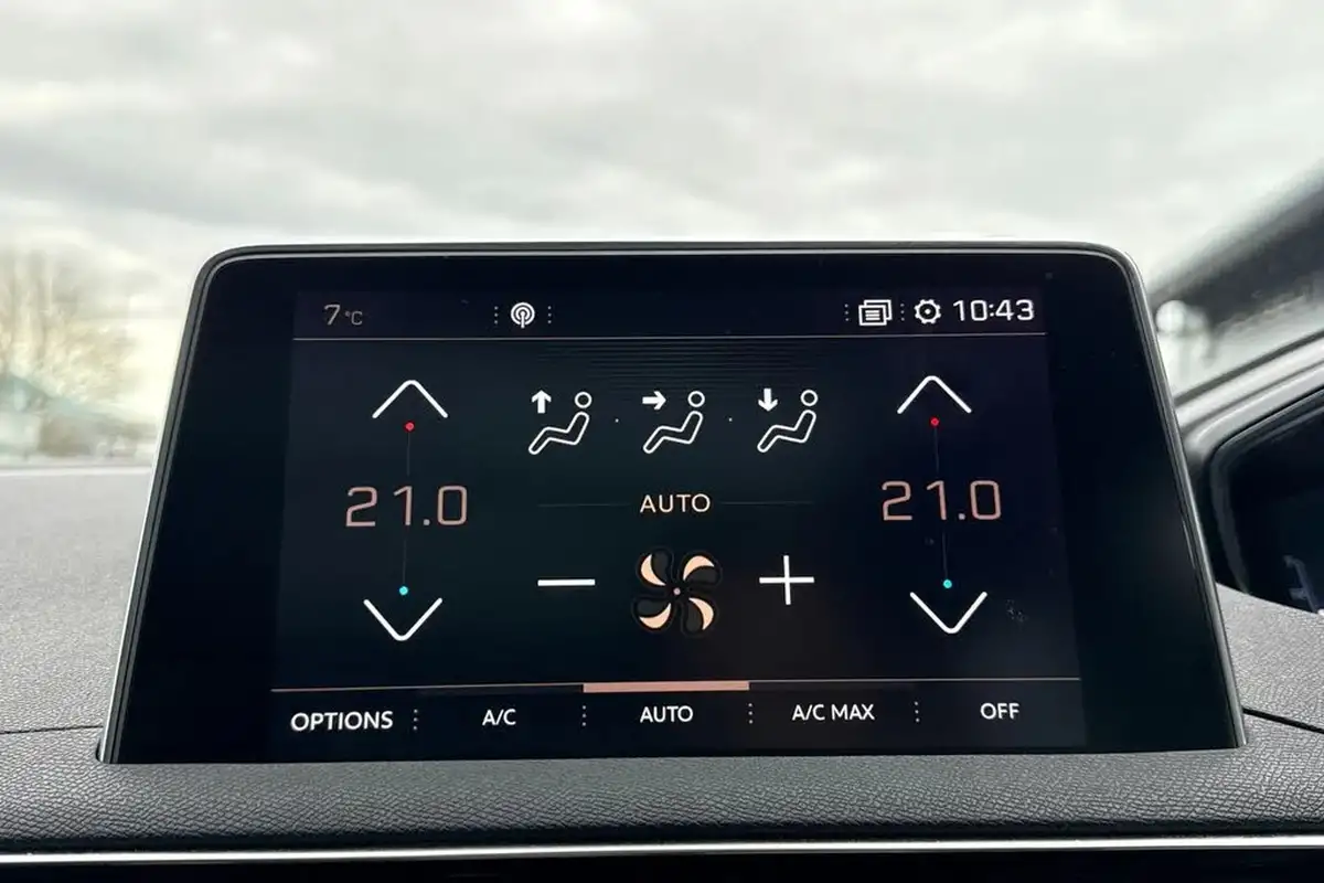 2019-peugeot-3008-suv-20-bluehdi-gt-20-bluehdi-big-21