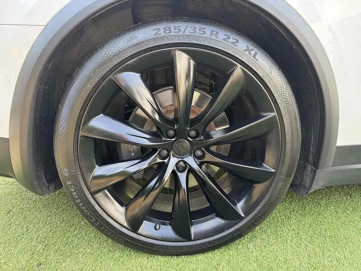 2020-tesla-model-x-e-long-range-big-27