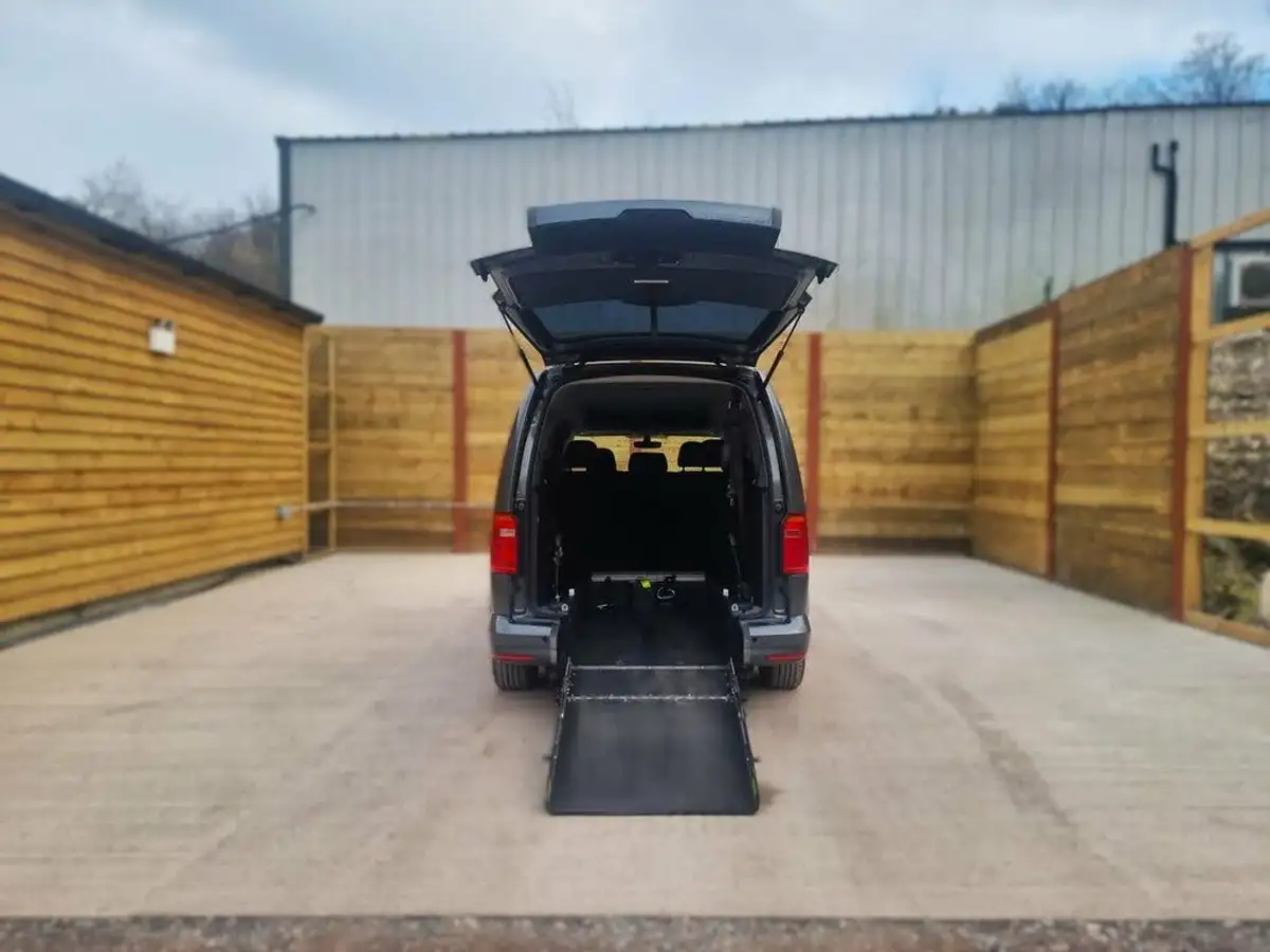 2018-volkswagen-caddy-maxi-life-20tdi-c20-102ps-dsg-big-2