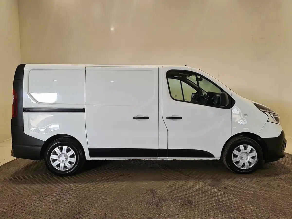 2020-renault-trafic-20dci-sl30-energy-120-business-panel-big-24