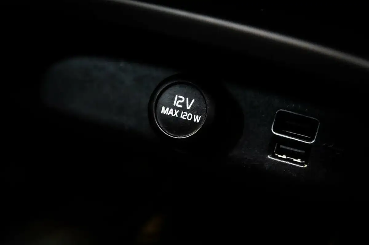 2018-volvo-xc40-20td-d4-first-edition-big-26