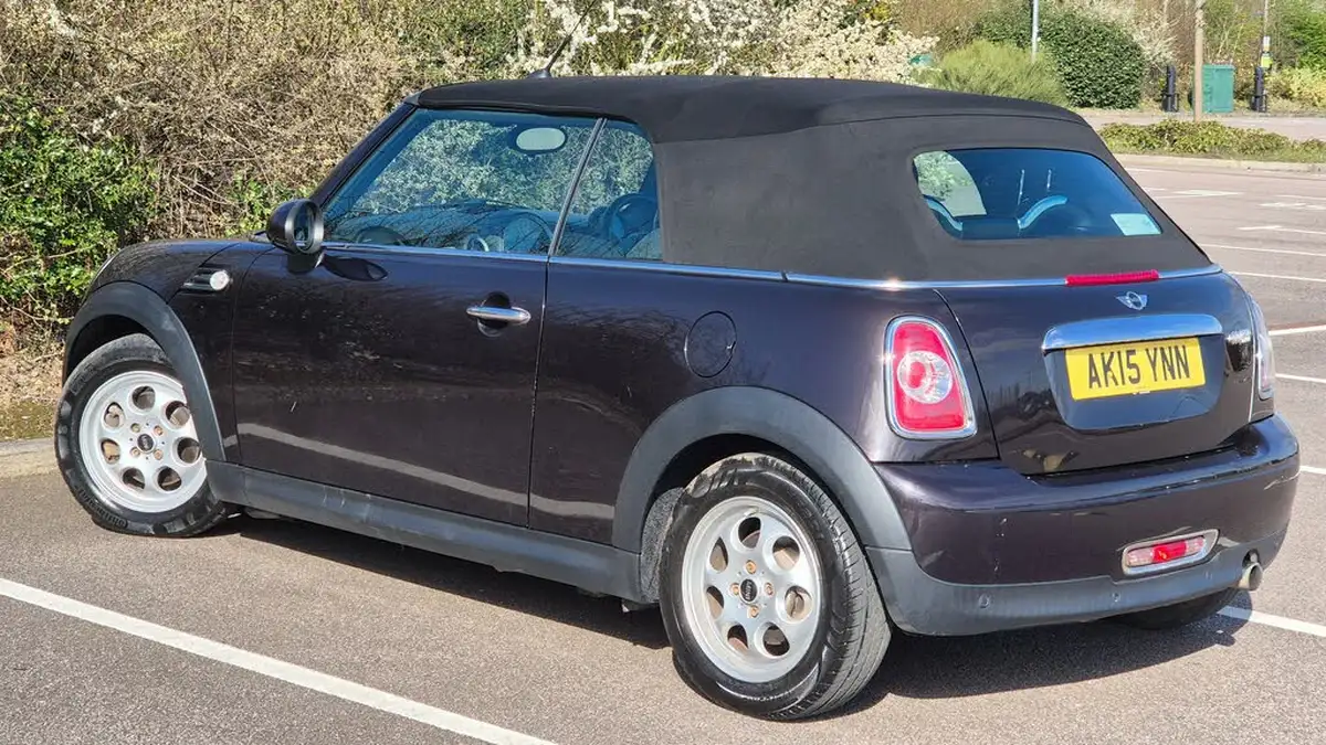 2015-mini-cooper-16-cooper-chili-auto-big-3