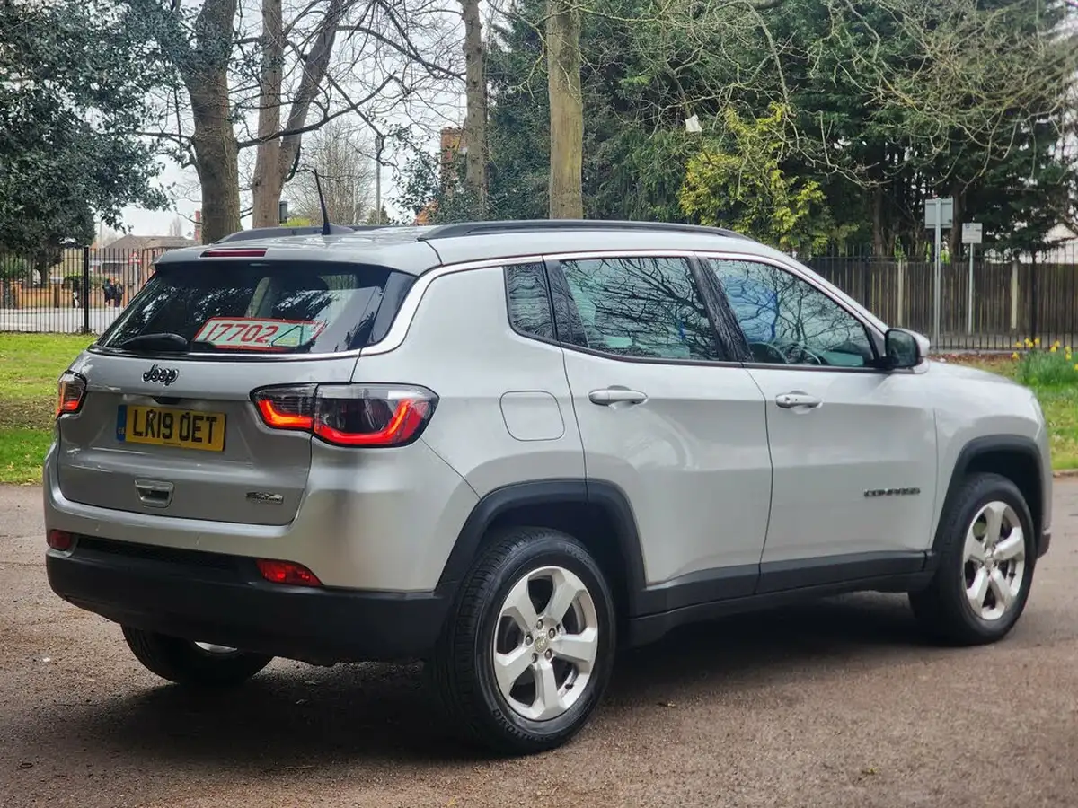 2019-jeep-compass-14-multiair-ii-longitude-big-6