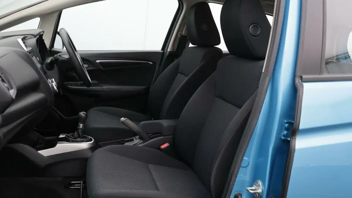2018-honda-jazz-13-i-vtec-se-navi-big-14