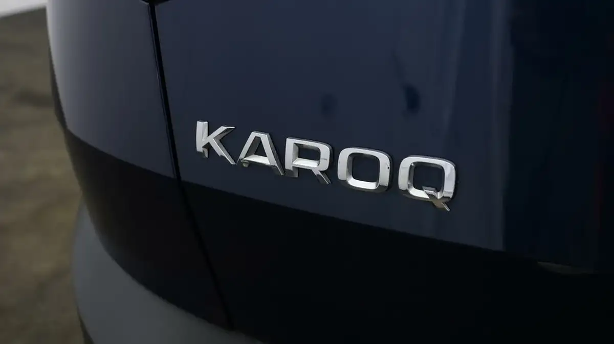 2021-skoda-karoq-15-tsi-se-l-big-19