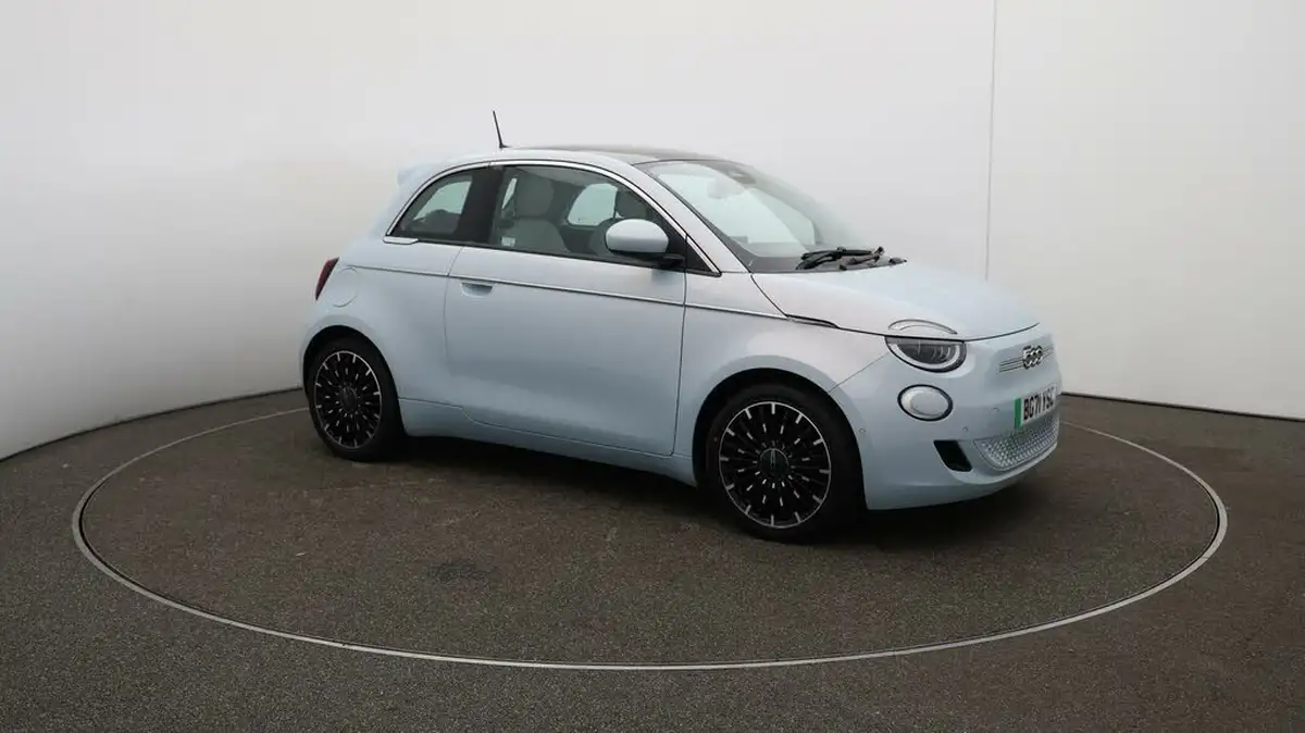 2021-fiat-500-e-la-prima-big-38