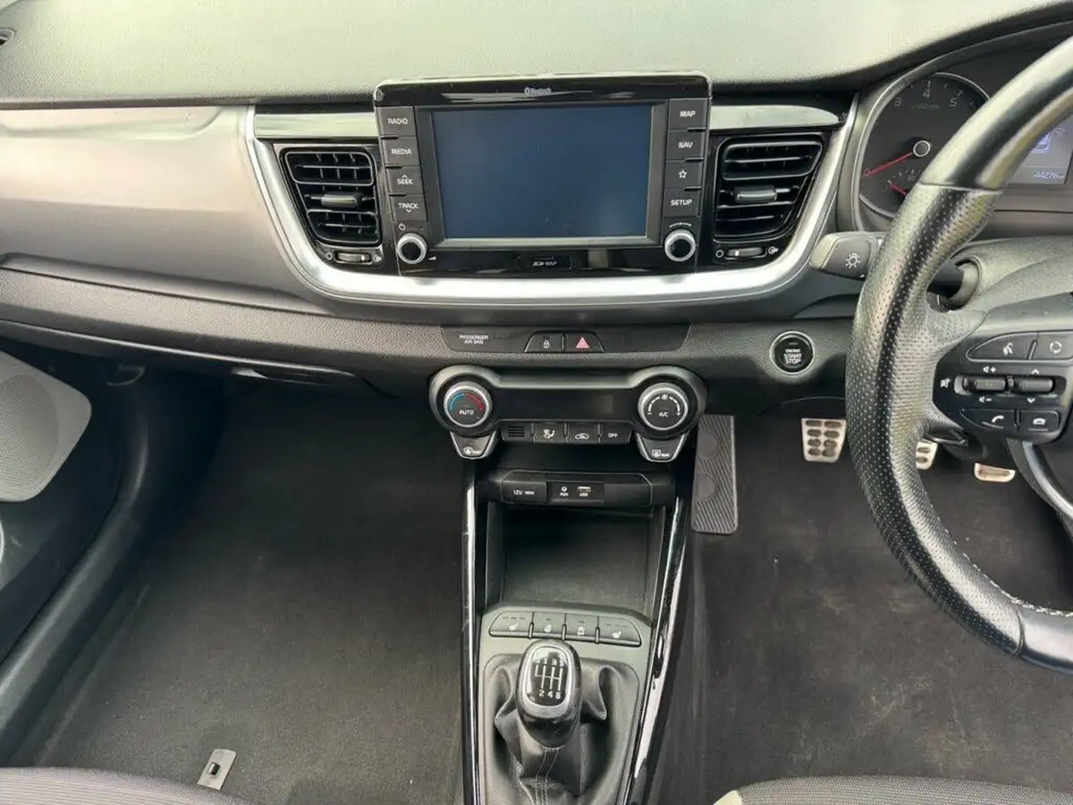 2017-kia-stonic-10-t-gdi-first-edition-big-37