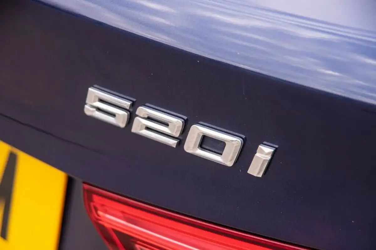 2019-bmw-5-series-20-520i-m-sport-touring-5d-big-7