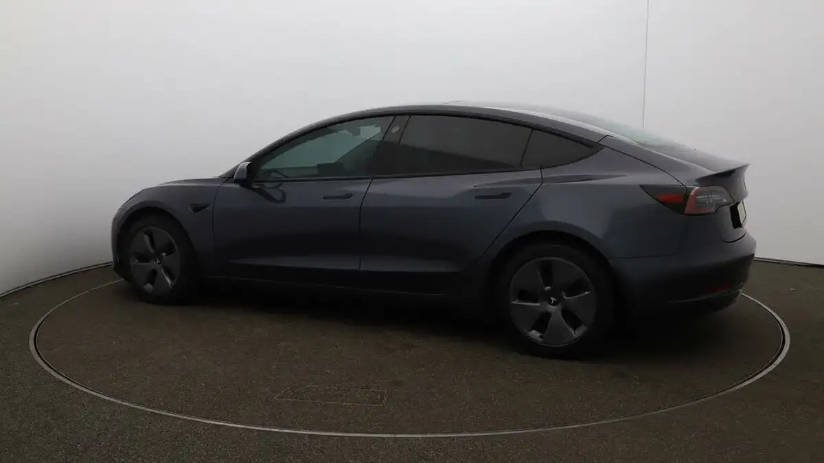 2021-tesla-model-3-e-long-range-4x4-big-39
