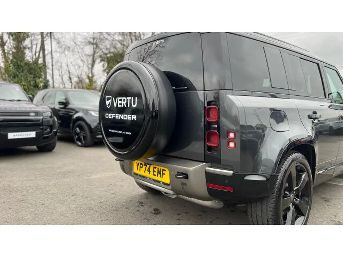 2024-land-rover-110-defender-30-d350-x-dynamic-hse-big-29