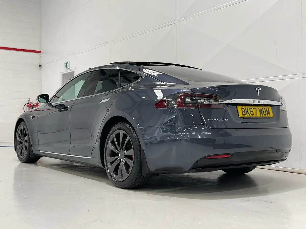 2017-tesla-model-s-e-75-235kw-big-11