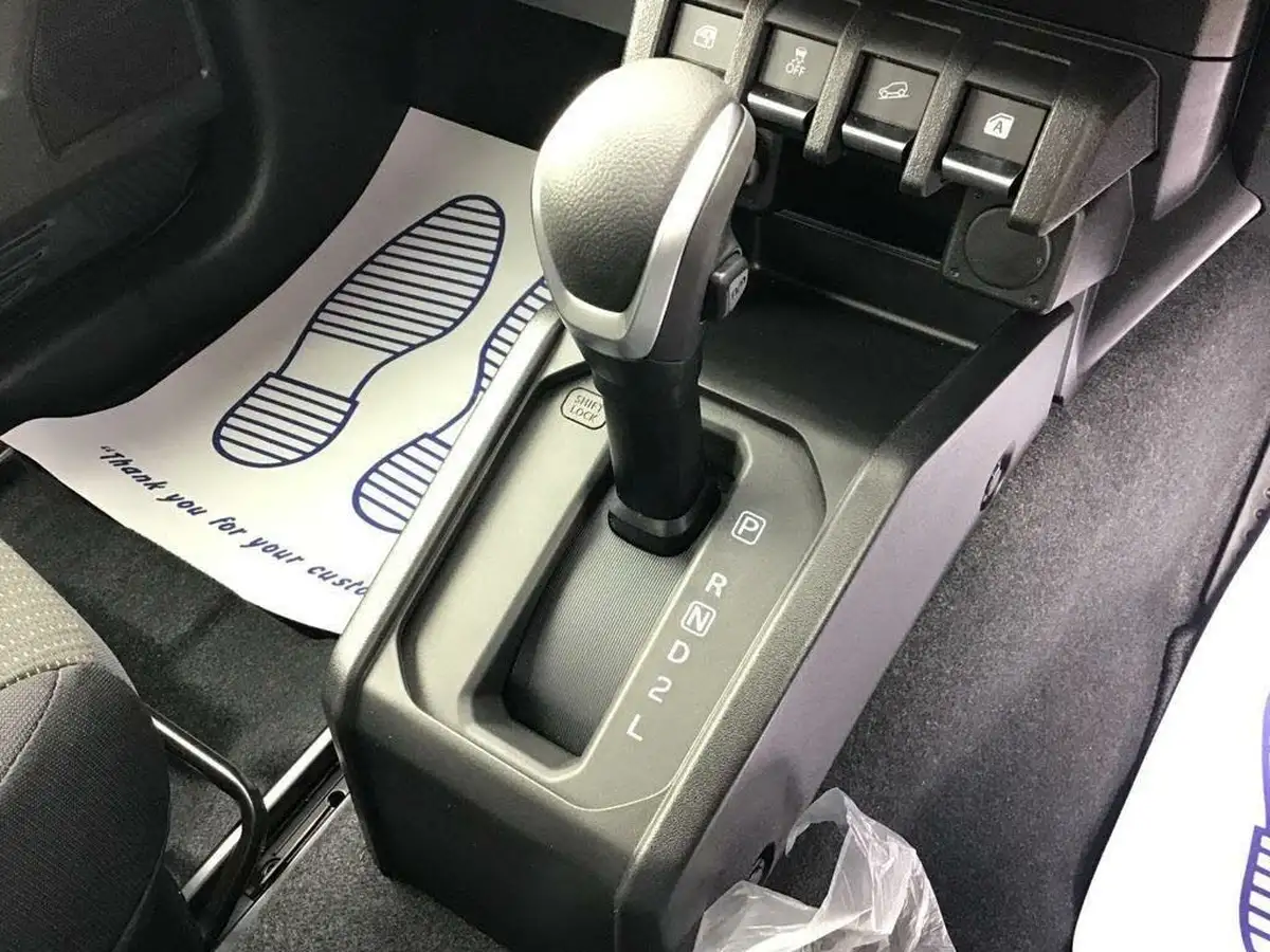 2024-suzuki-jimny-15-light-commercial-allgrip-big-19