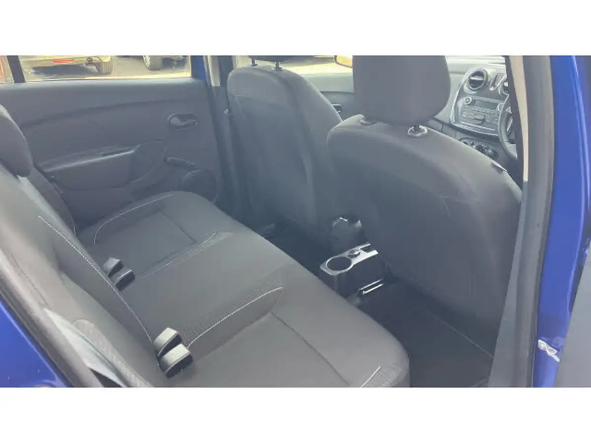 2020-dacia-sandero-10-sce-essential-big-31