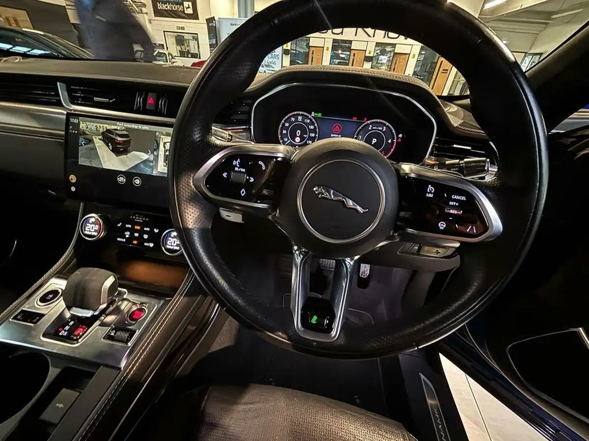 2021-jaguar-f-pace-20-d200-r-dynamic-s-mhev-big-20