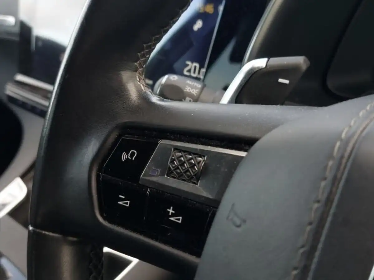 2019-ds-ds-7-crossback-16-puretech-prestige-225ps-big-16