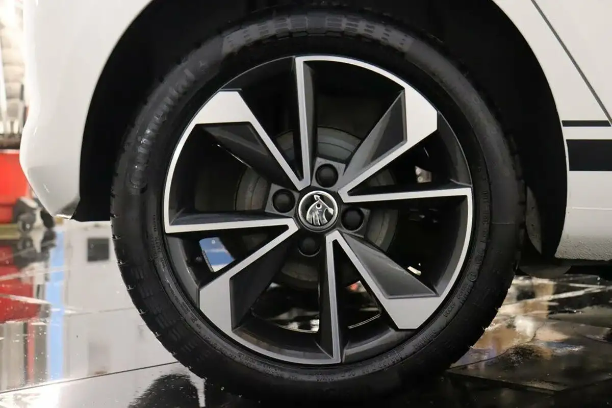 2020-skoda-citigo-e-se-l-big-27