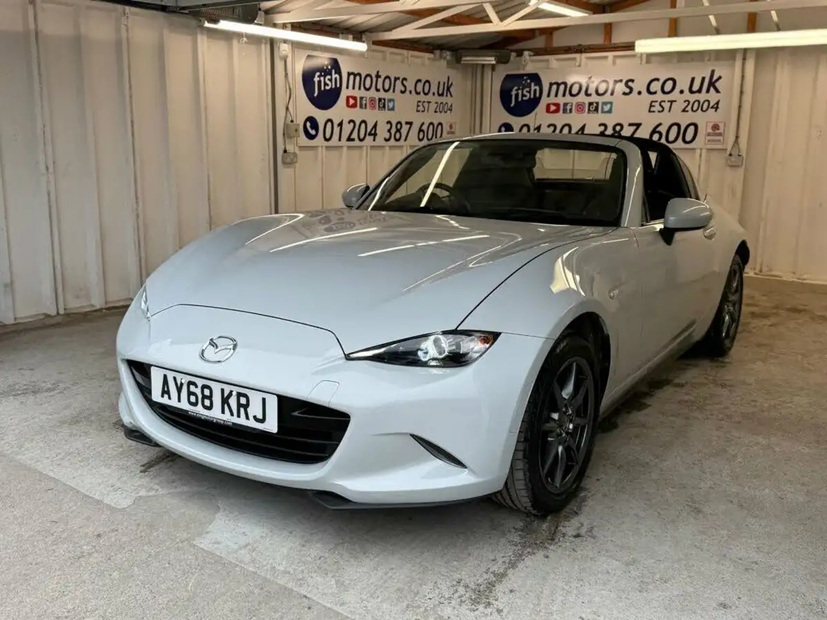 2018-mazda-mx-5-15-sport-nav-rf-big-11