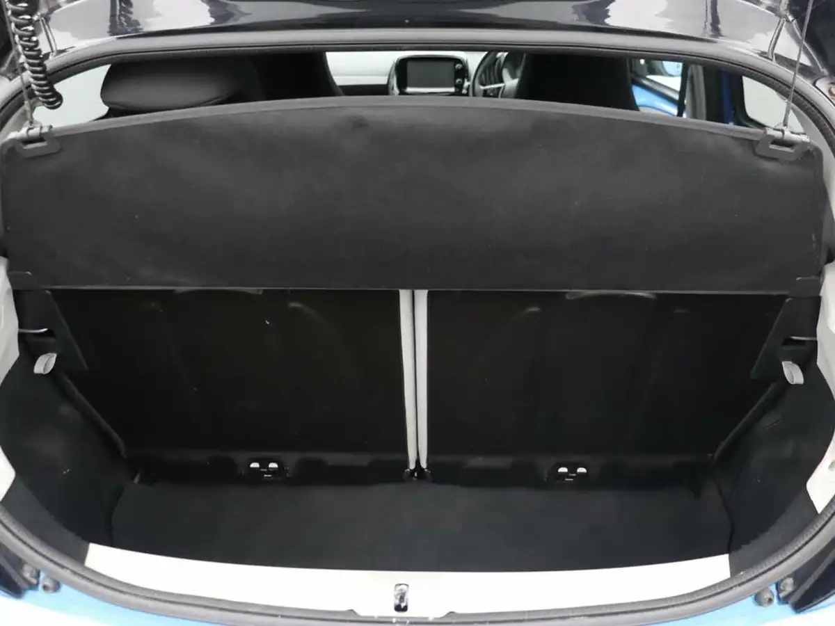 2016-toyota-aygo-10-vvt-i-x-cite-2-cyan-5d-big-17