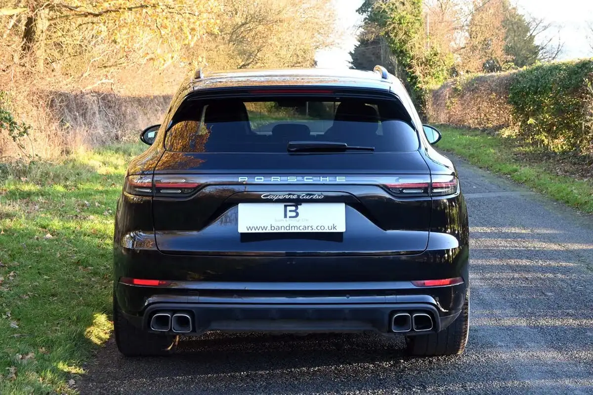2020-porsche-cayenne-40-v8-turbo-ss-station-wagon-big-4