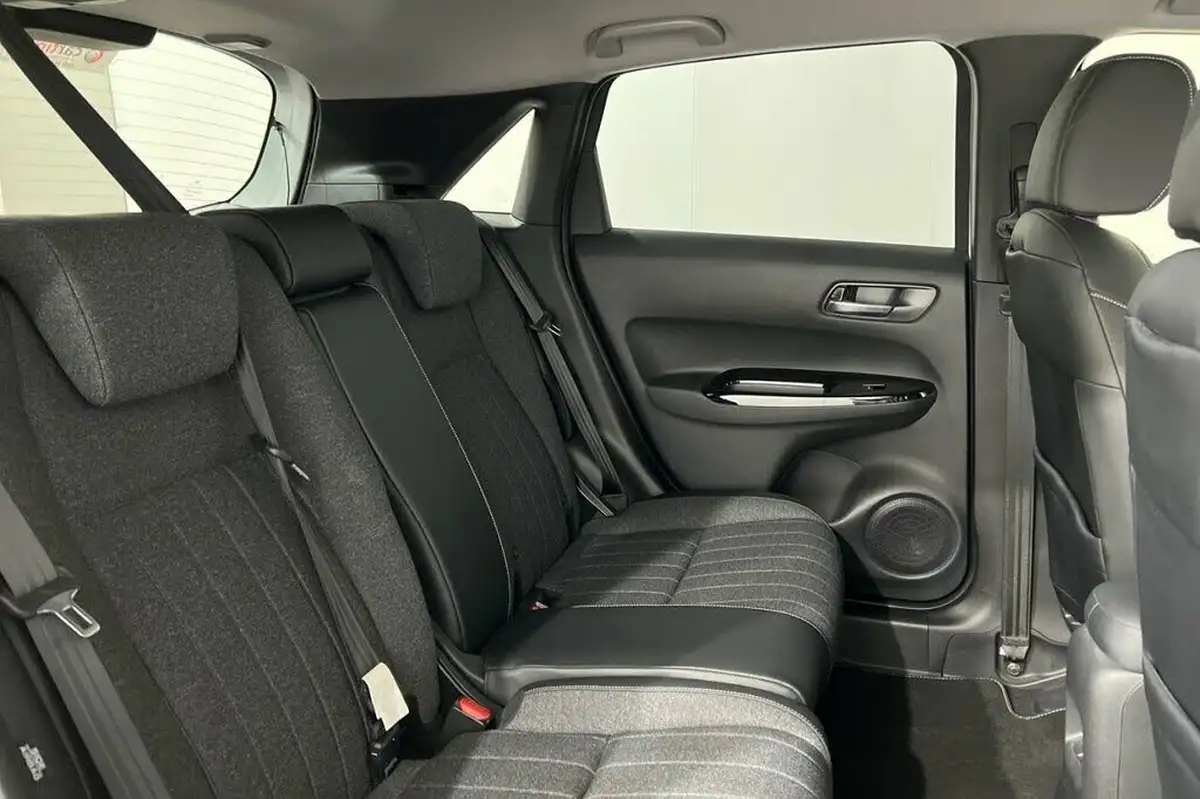 2020-honda-jazz-15-i-mmd-ex-big-17