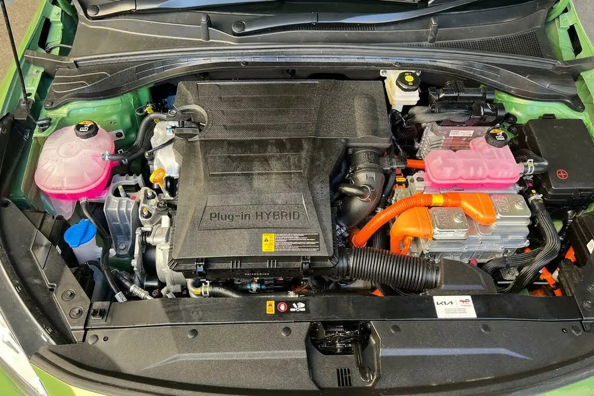 2024-kia-xceed-16-gdi-3-big-27