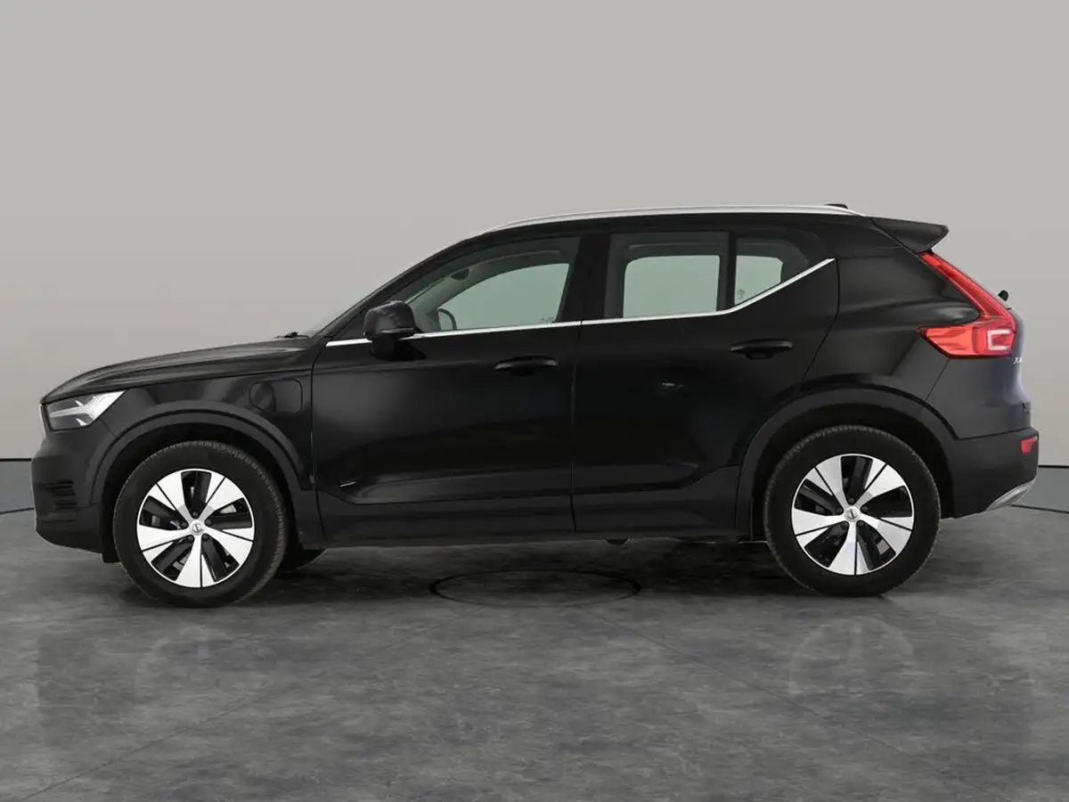 2022-volvo-xc40-15-t4-inscription-expression-big-8