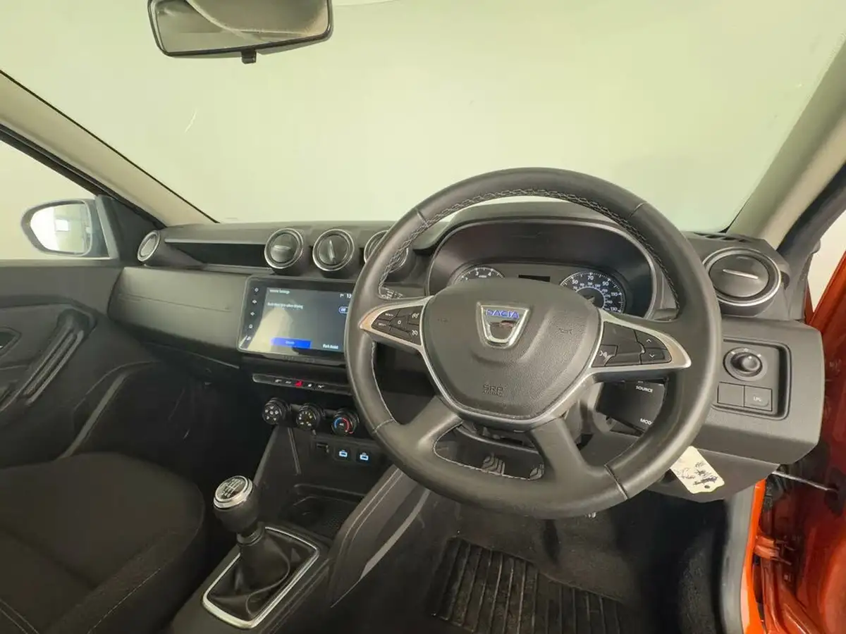 2022-dacia-duster-10-tce-comfort-100bhp-bi-fuel-station-wagon-5d-big-21