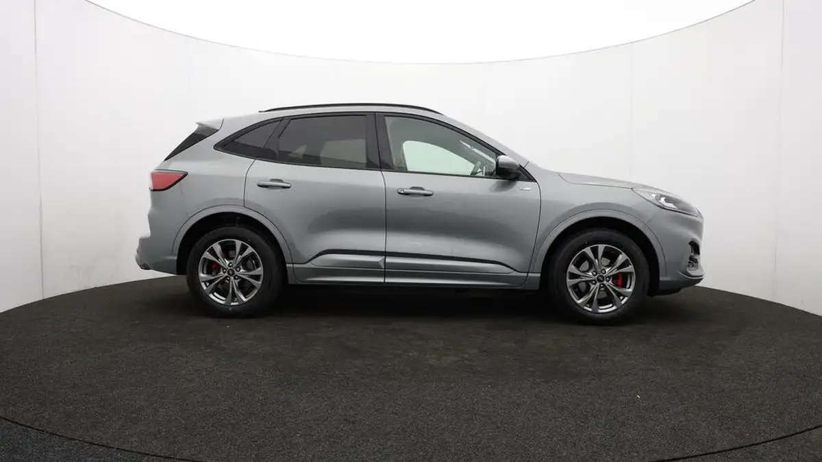 2022-ford-kuga-big-41