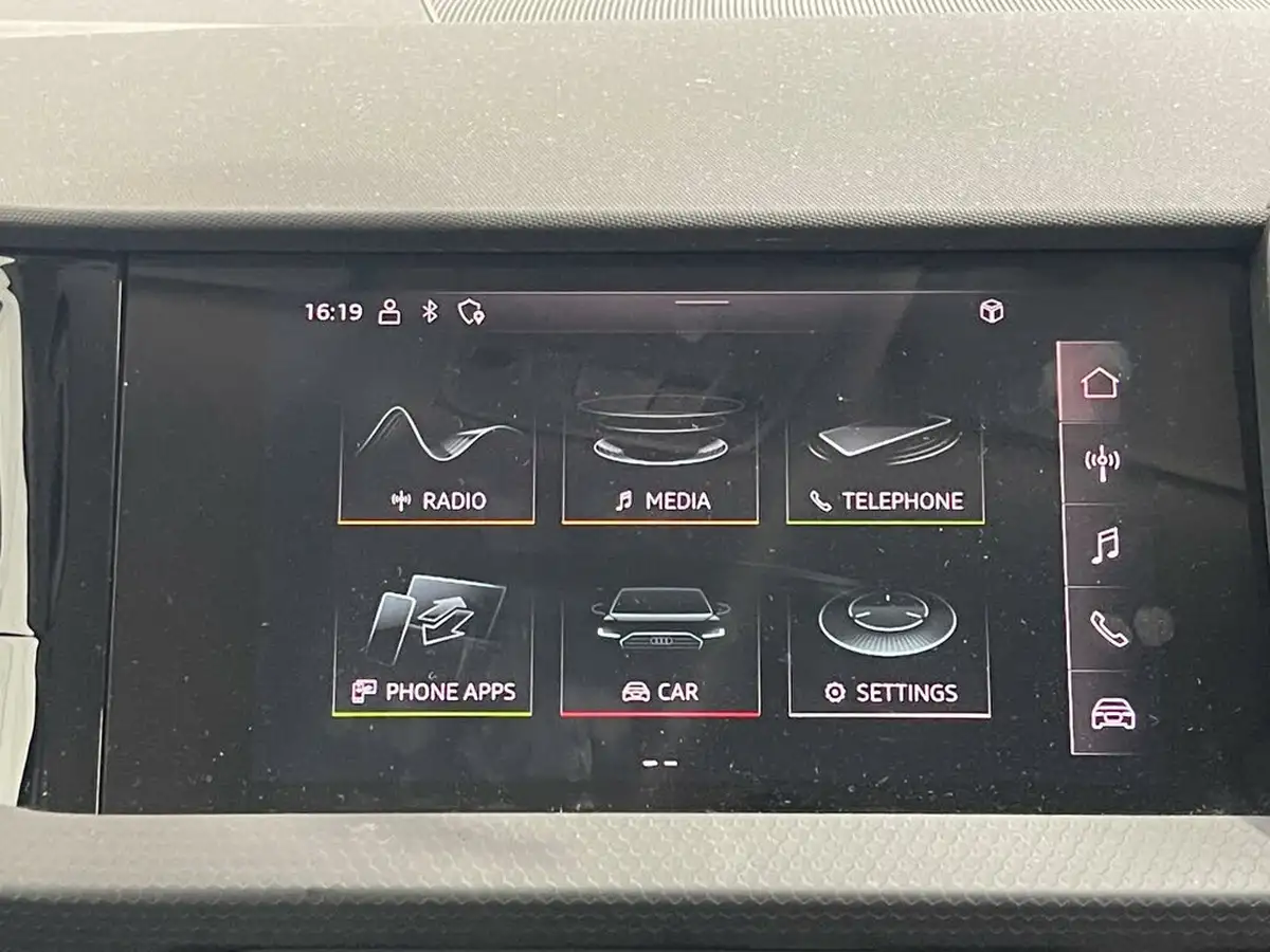 2021-audi-a1-10-25-tfsi-technik-big-35