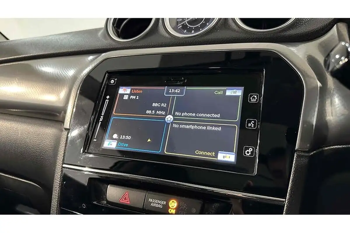 2018-suzuki-vitara-16-sz5-big-46