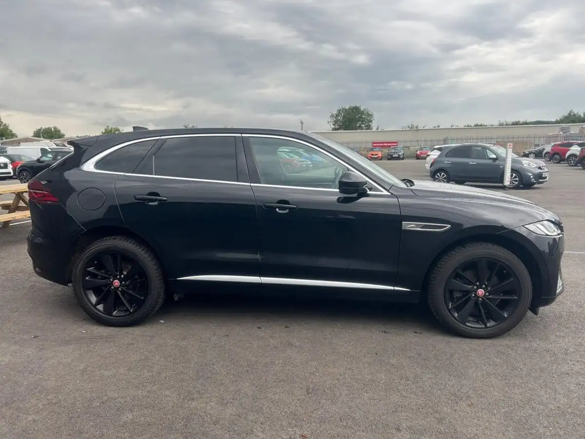 2021-jaguar-f-pace-20-d200-r-dynamic-se-mhev-big-2
