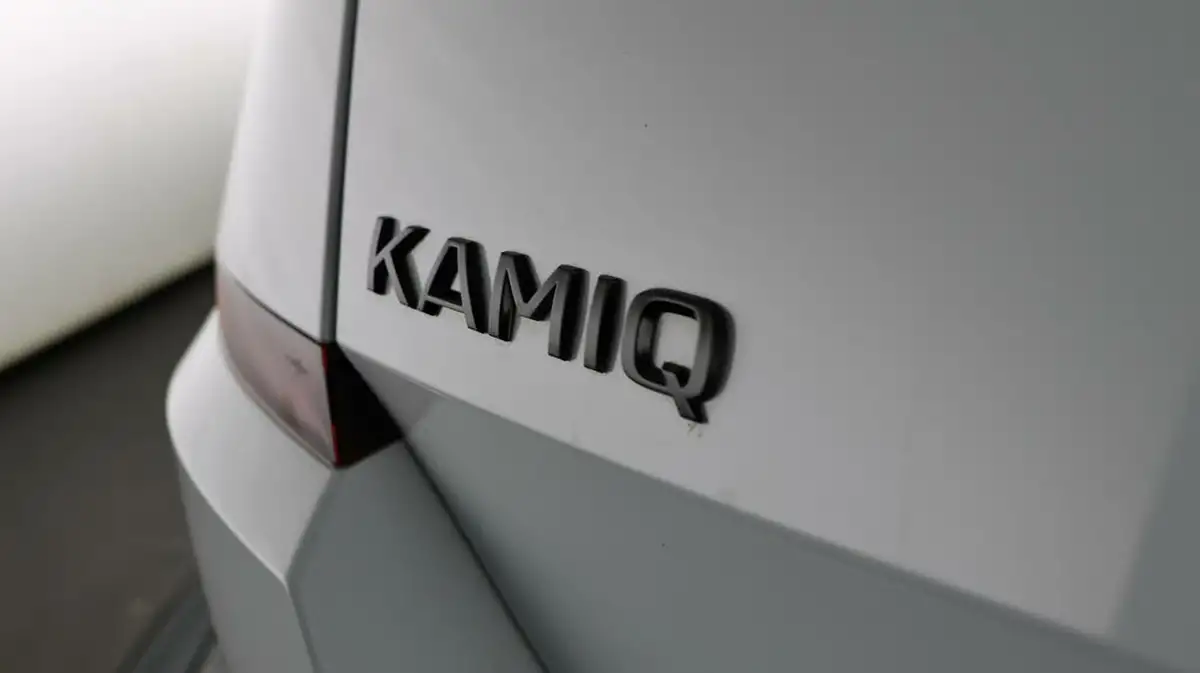 2020-skoda-kamiq-15-tsi-monte-carlo-dsg-big-21