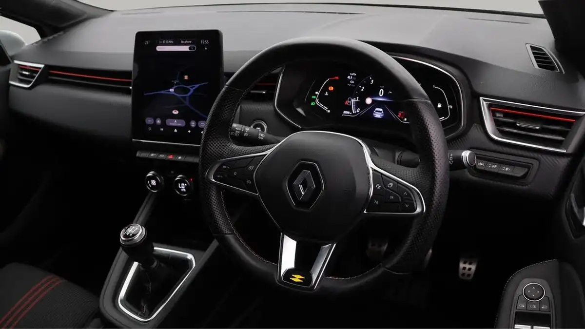 2021-renault-clio-10-tce-rs-line-100bhp-big-9