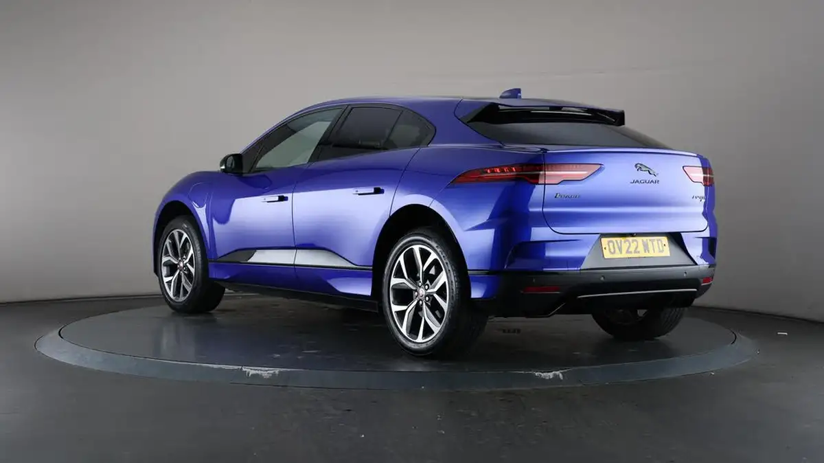 2022-jaguar-i-pace-ev400-hse-black-big-74