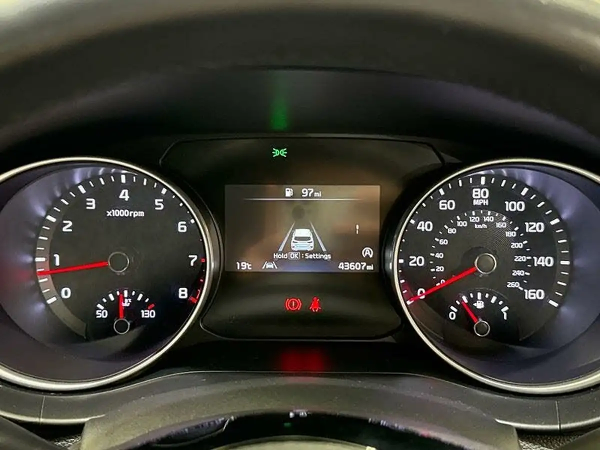 2023-kia-ceed-15-t-gdi-2-158bhp-non-adap-hatchback-big-18