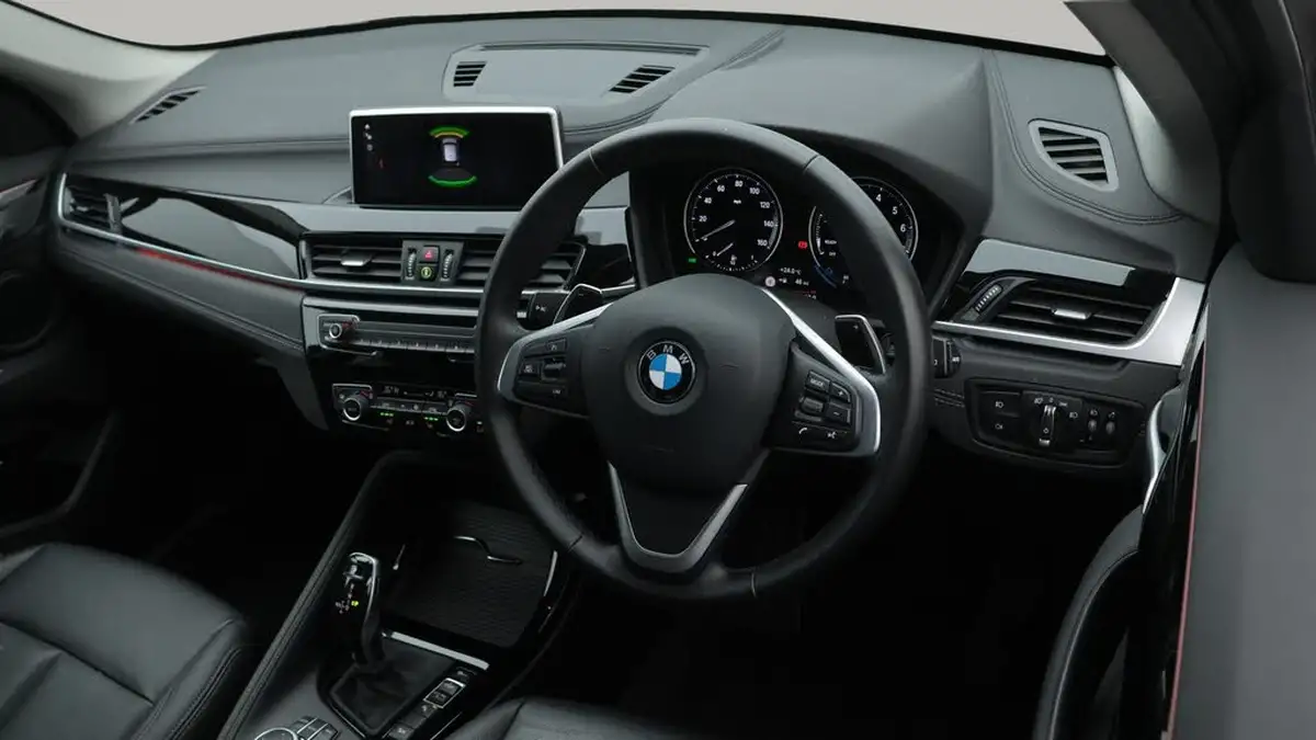 2022-bmw-x1-20-xdrive20i-xline-big-9