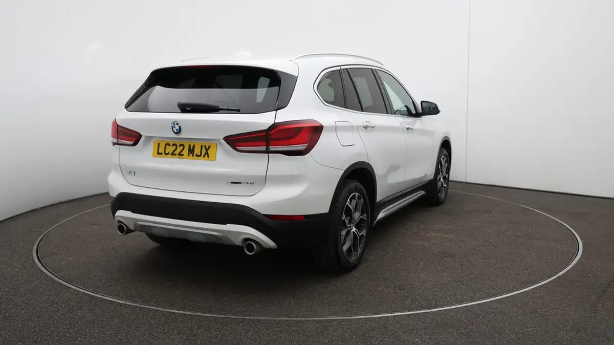2022-bmw-x1-20-xdrive20i-xline-big-57