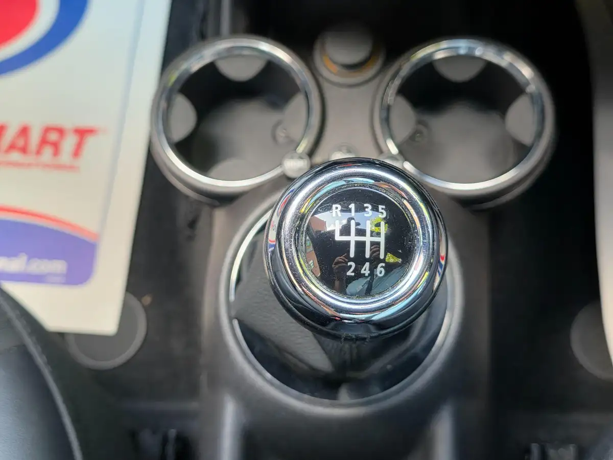 2013-mini-coupe-16-cooper-big-21