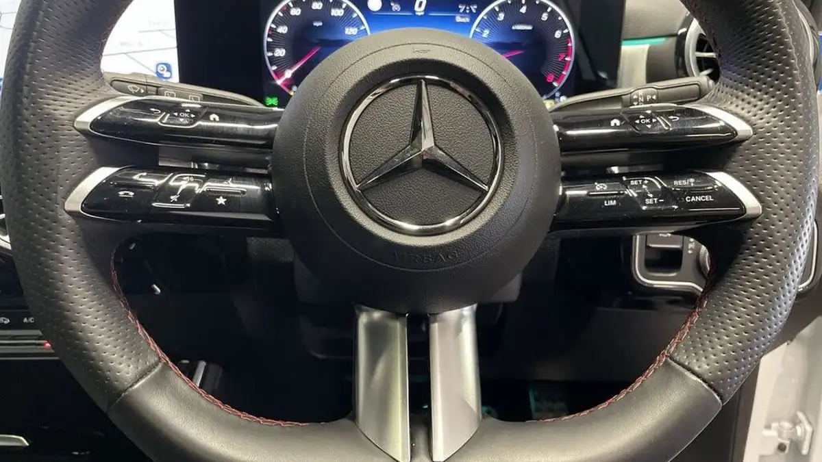 2023-mercedes-benz-a-class-13-a200-amg-line-premium-plus-hatchback-5d-big-21