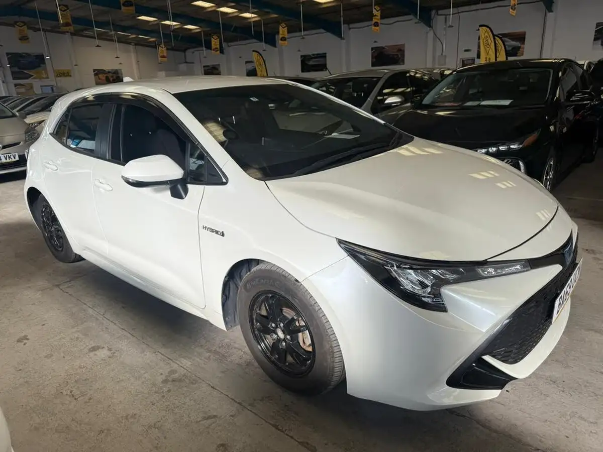 2019-toyota-corolla-big-0