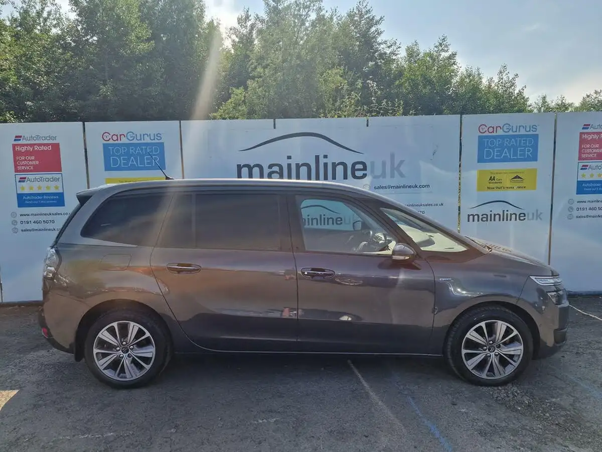 2017-citroen-grand-c4-picasso-16bluehdi-exclusive-eat6-big-33