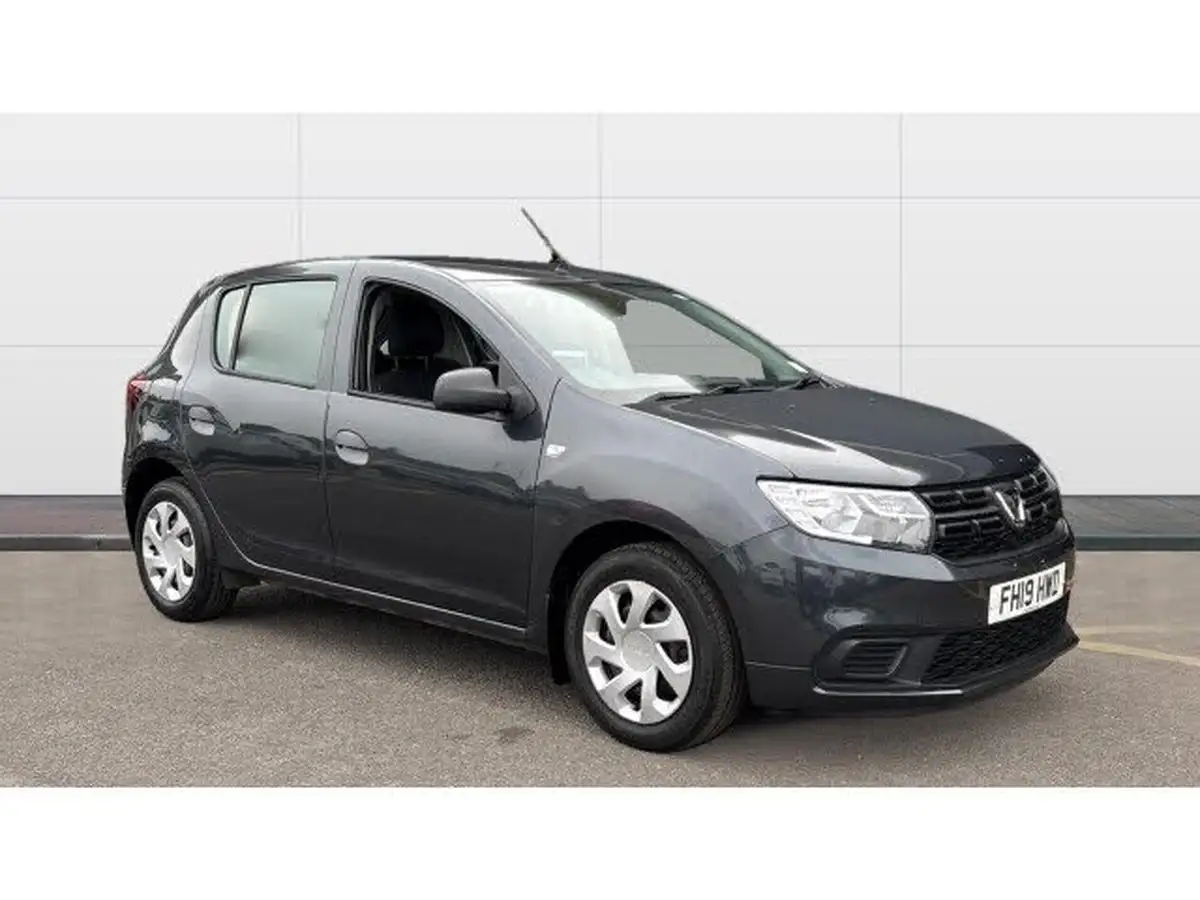 2019-dacia-sandero-10-sce-essential-big-0