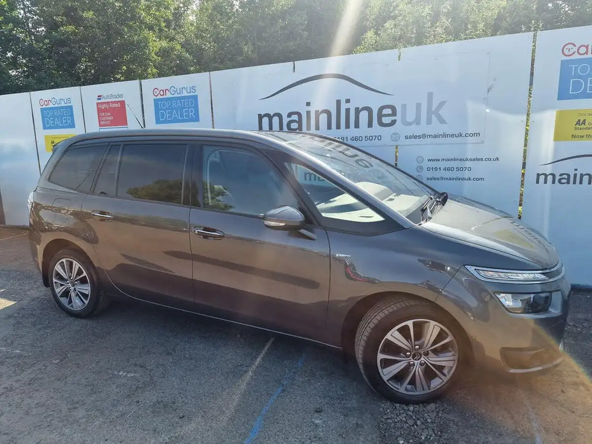 2017-citroen-grand-c4-picasso-16bluehdi-exclusive-eat6-big-9