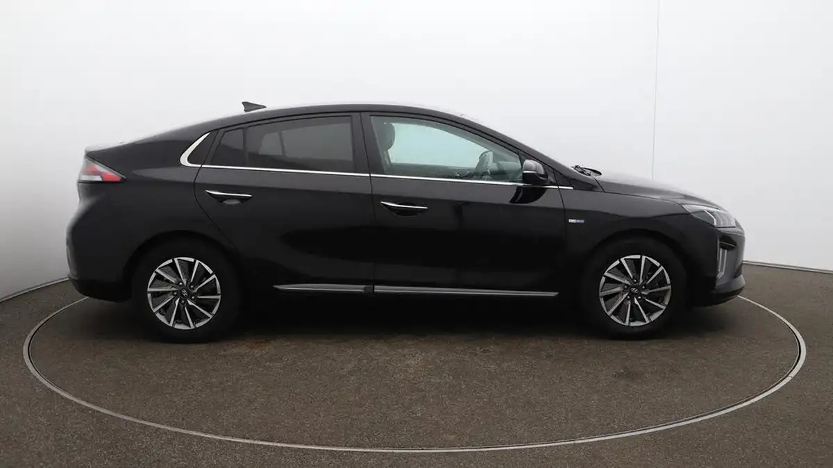 2021-hyundai-ioniq-e-premium-se-electric-100kw-big-44