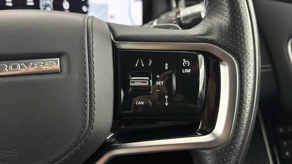2022-land-rover-range-rover-velar-20-p400e-r-dynamic-hse-big-23