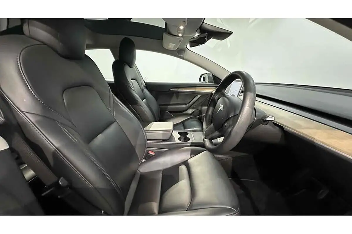 2021-tesla-model-3-e-long-range-4x4-big-27
