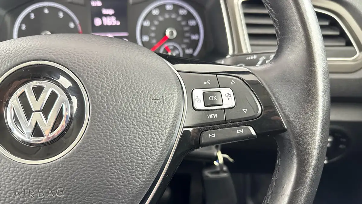 2019-volkswagen-t-roc-15-tsi-se-big-23